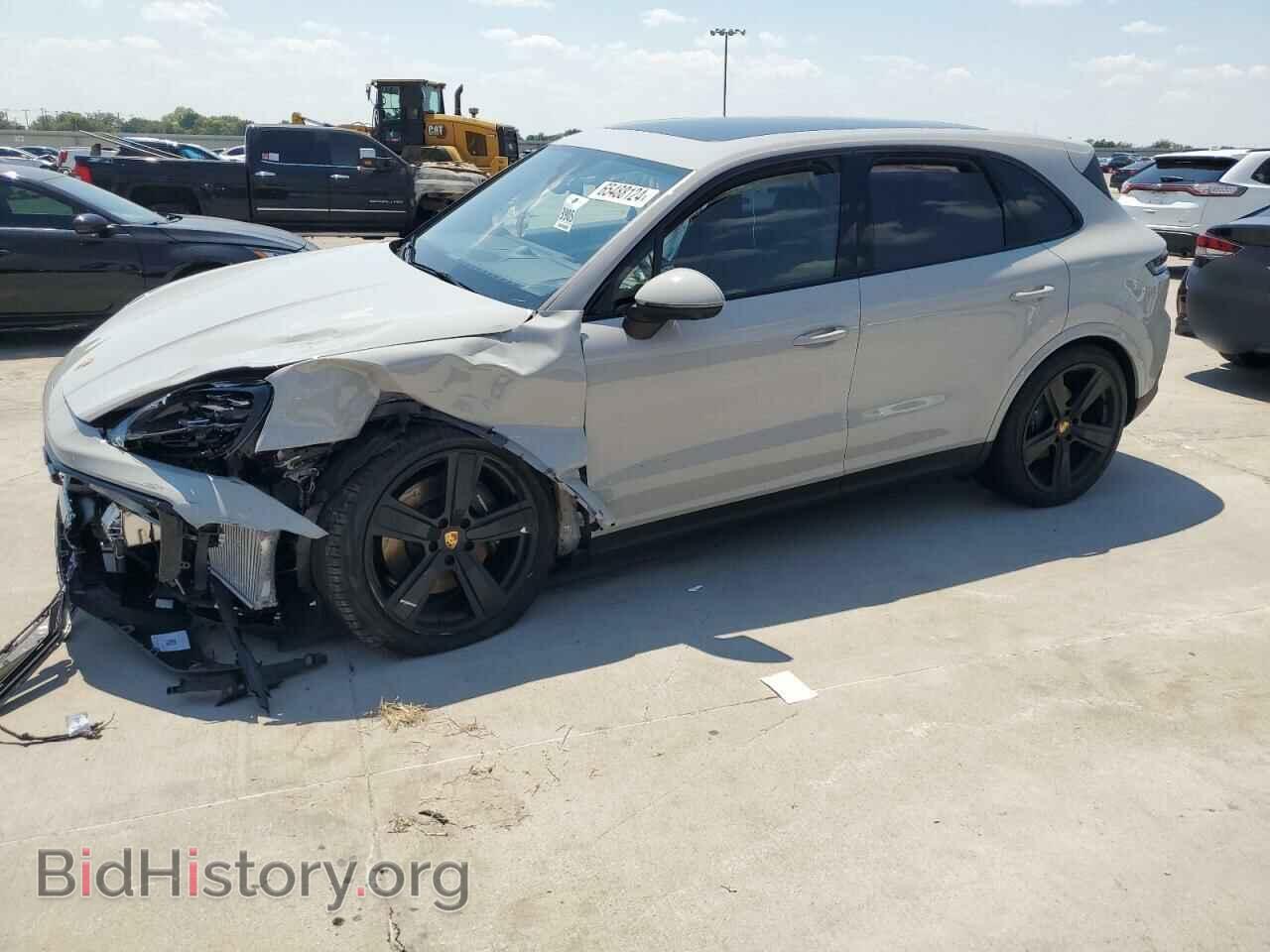 Photo WP1AA2AY8RDA12998 - PORSCHE CAYENNE 2024