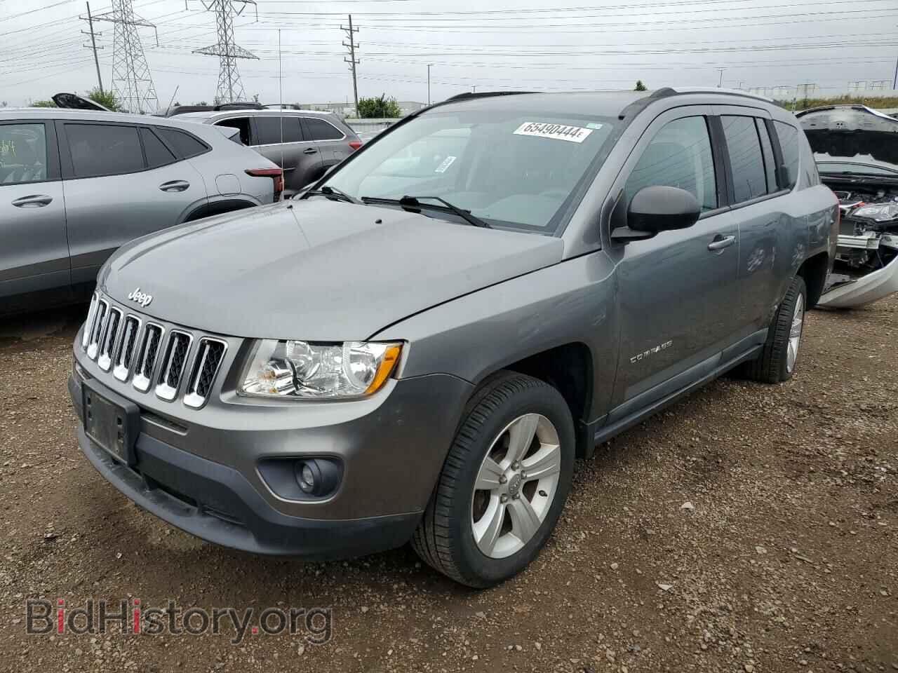 Photo 1J4NF1FB4BD248227 - JEEP COMPASS 2011