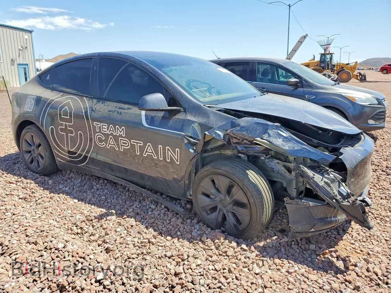 2025 TESLA MODEL Y - VIN: 7SAYGDED1SA372016 - Photo 4