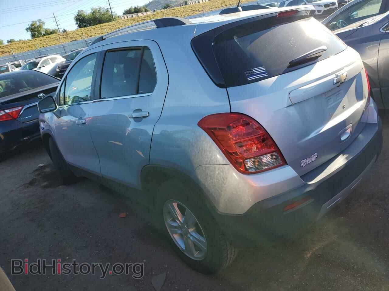 2016 CHEVROLET TRAX - VIN: 3GNCJLSB8GL168368 - Фото 2