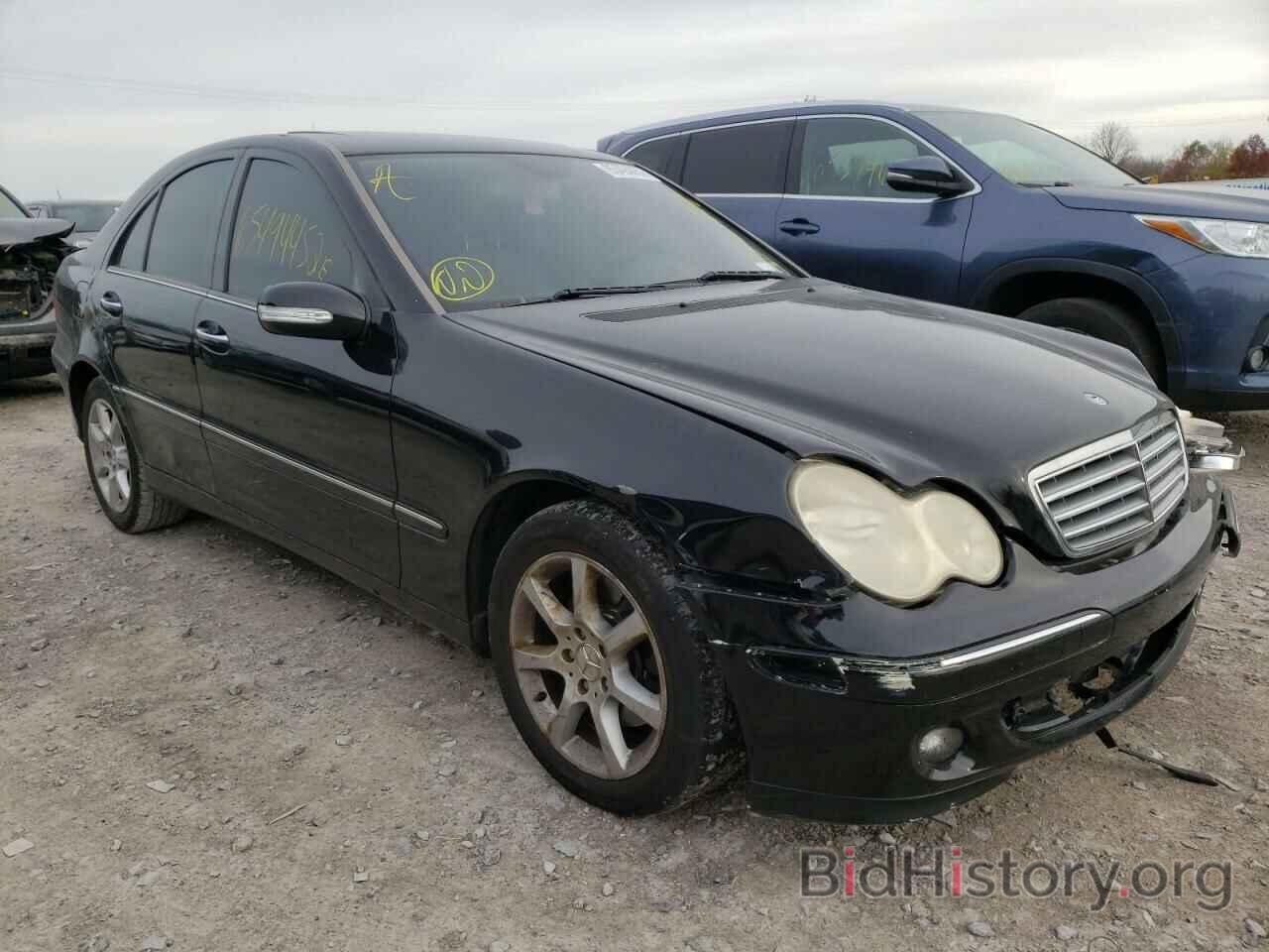 Photo WDBRF92H57F924288 - MERCEDES-BENZ C-CLASS 2007