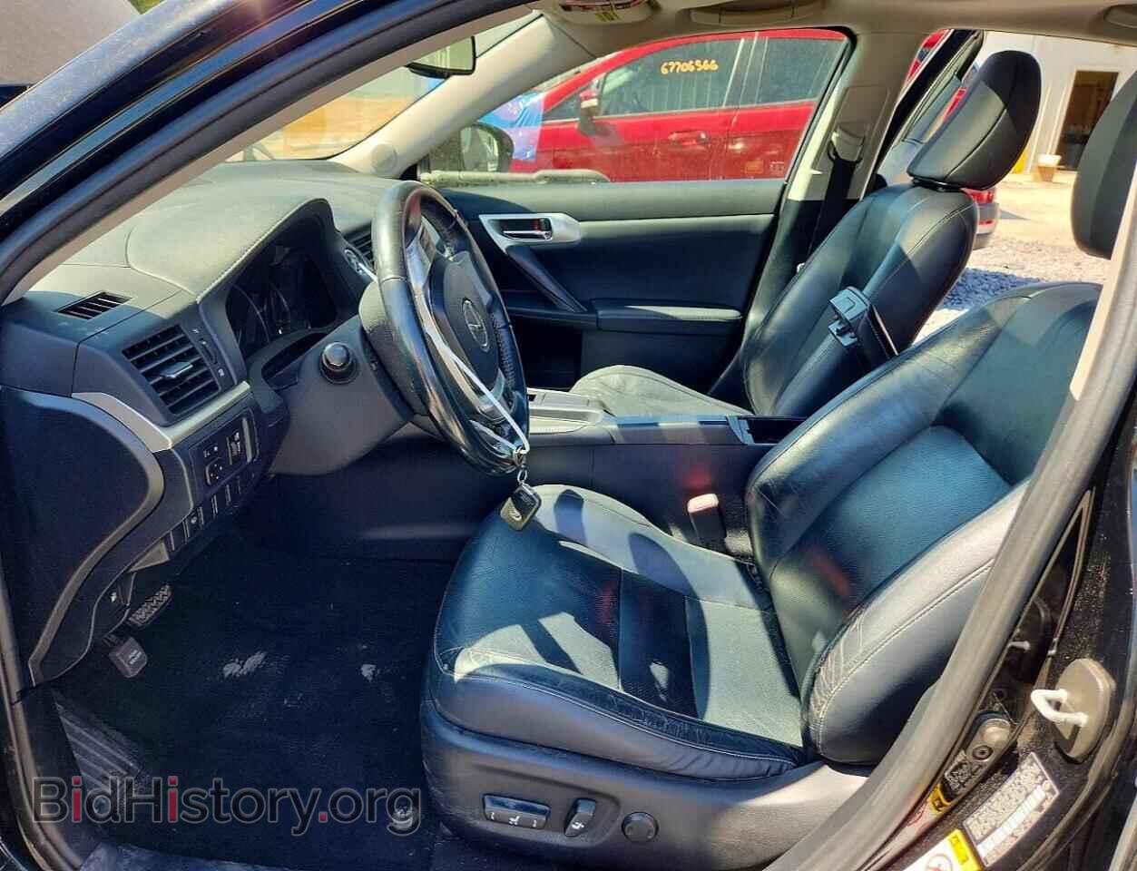 2011 LEXUS CT 200 - VIN: JTHKD5BH0B2011843 - Photo 7