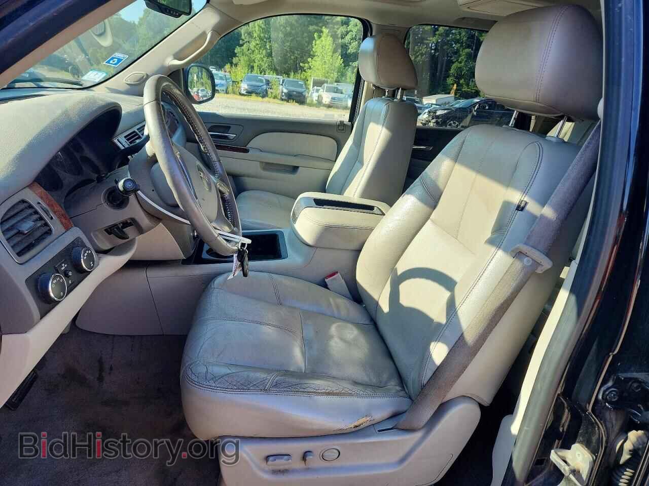 2011 GMC YUKON - VIN: 1GKS2CE09BR351733 - Photo 7