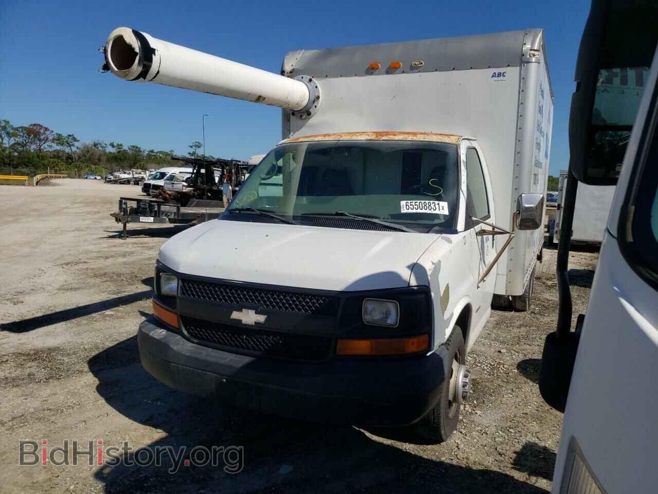 2007 CHEVROLET EXPRESS - VIN: 1GBJG312271109375 - Фото 2
