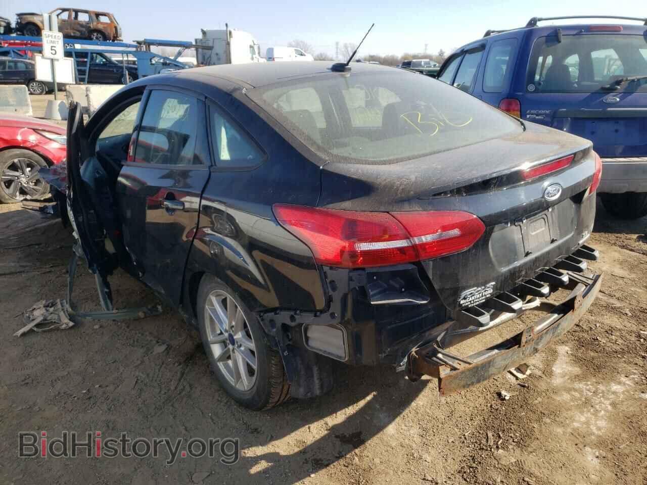 2016 FORD FOCUS - VIN: 1FADP3F2XGL343257 - Фото 3