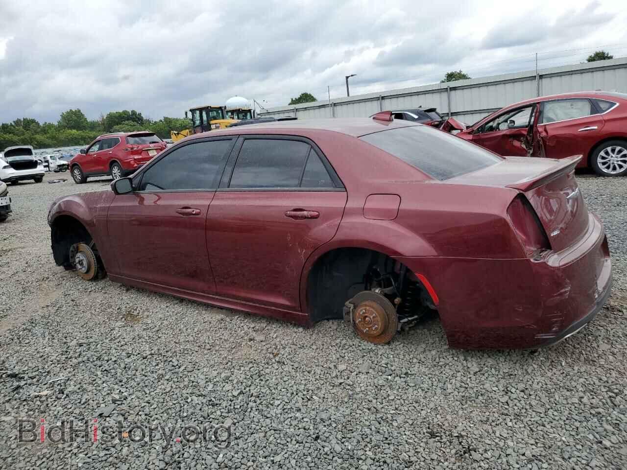 2019 CHRYSLER 300 - VIN: 2C3CCAGG5KH624845 - Фото 2