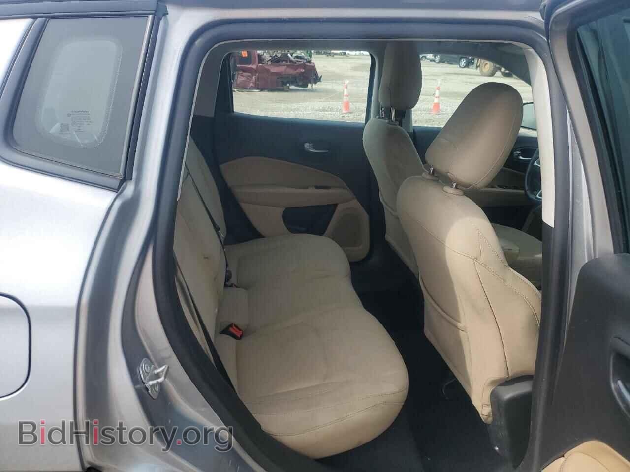 2018 JEEP COMPASS - VIN: 3C4NJDAB5JT278715 - Фото 11
