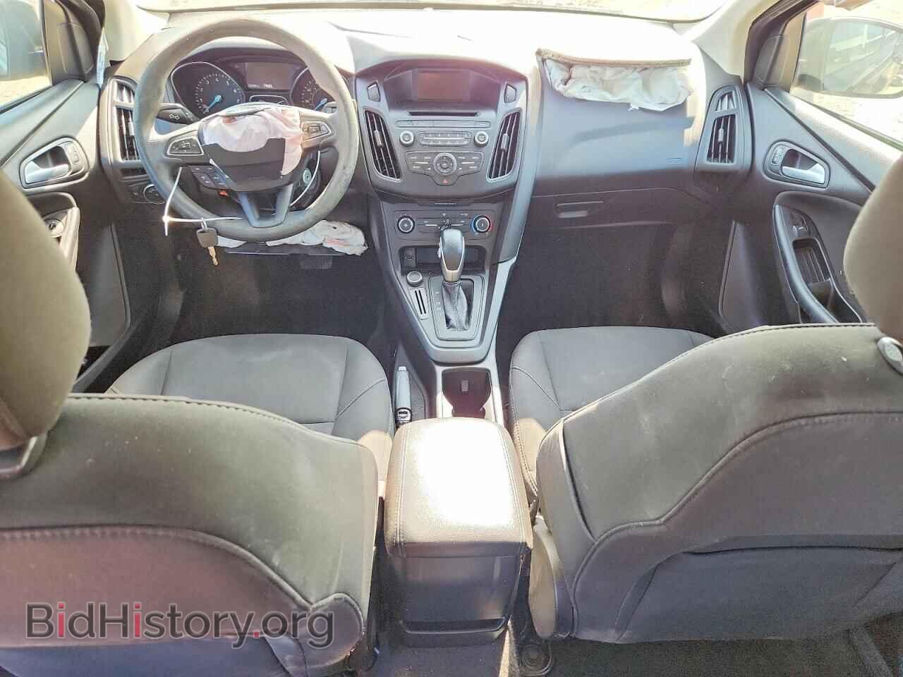 2017 FORD FOCUS - VIN: 1FADP3F25HL205885 - Photo 8