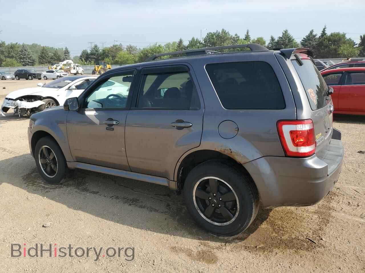 2011 FORD ESCAPE - VIN: 1FMCU0D75BKC36624 - Фото 2