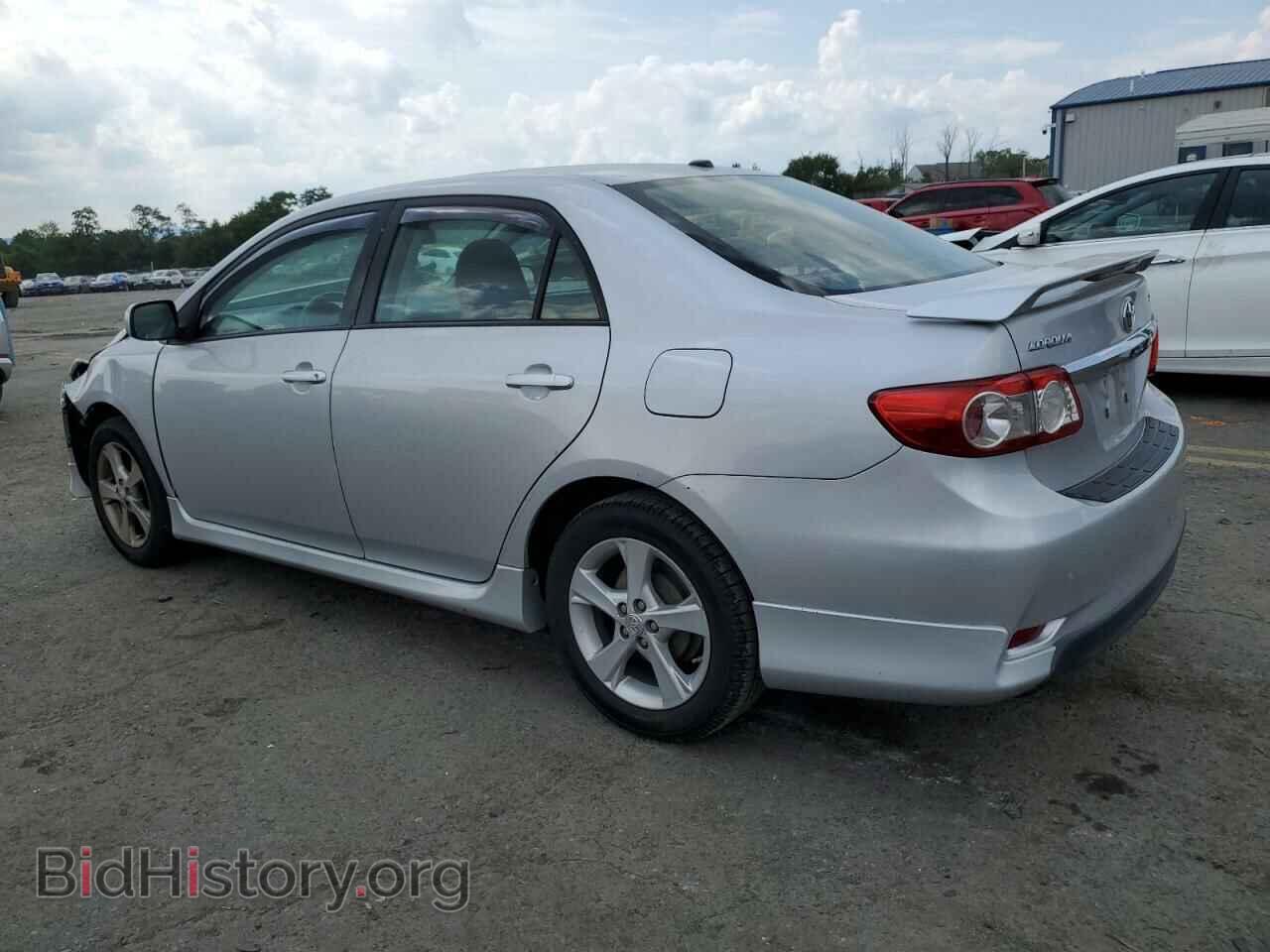 2011 TOYOTA COROLLA - VIN: 2T1BU4EEXBC640461 - Фото 2