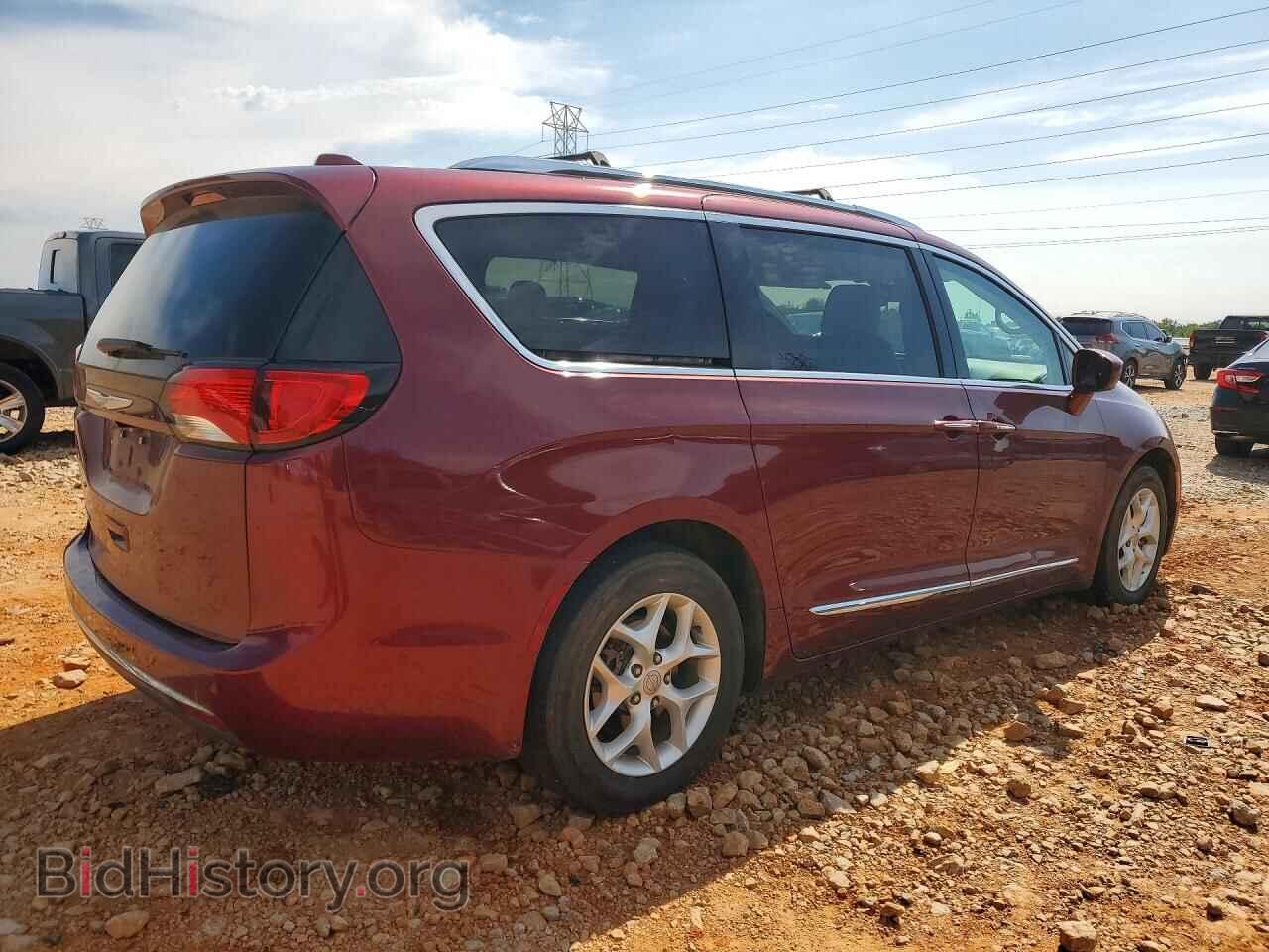 2017 CHRYSLER PACIFICA - VIN: 2C4RC1EGXHR538135 - Фото 3