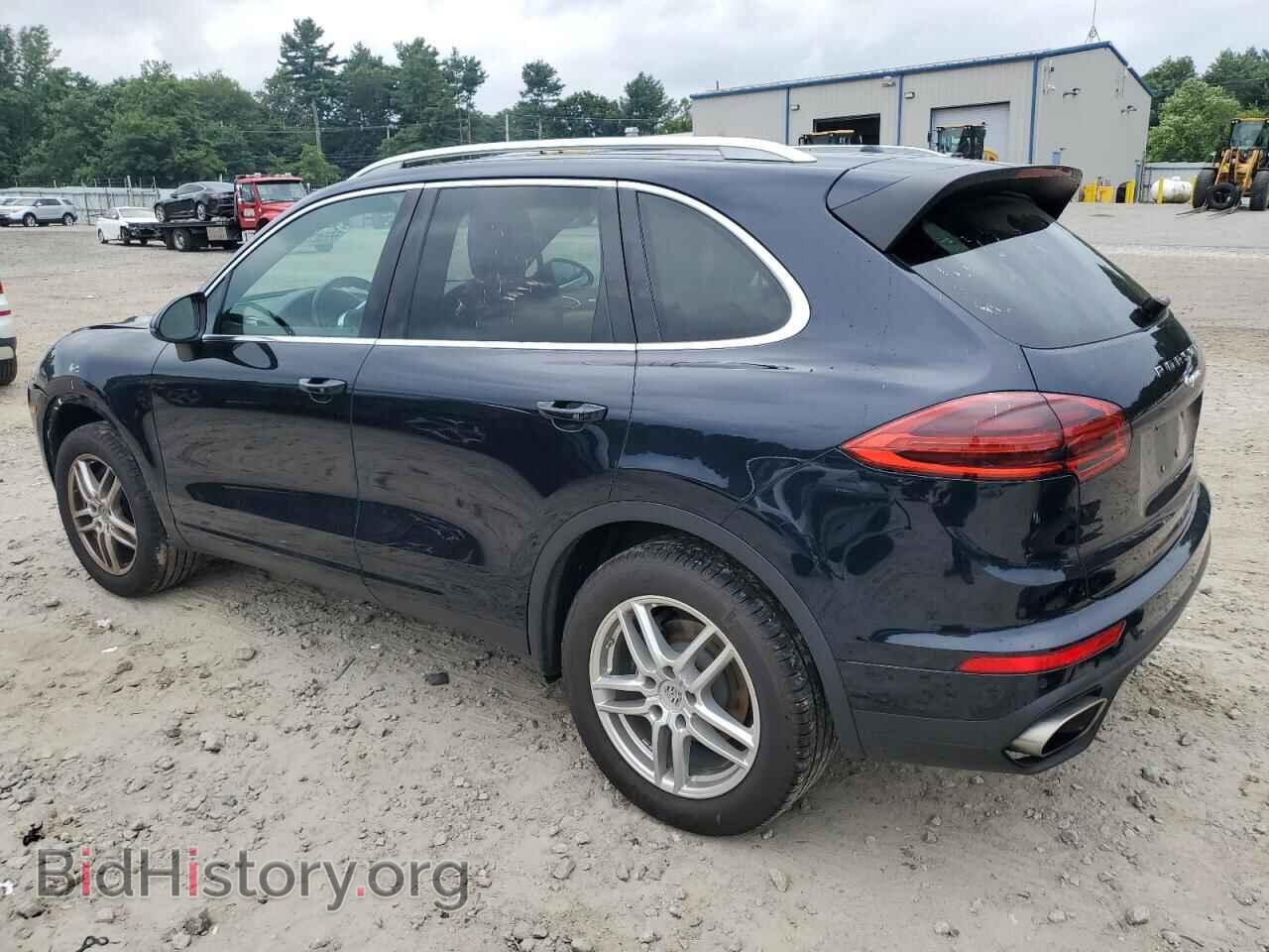 2017 PORSCHE CAYENNE - VIN: WP1AA2A25HKA90872 - Photo 2