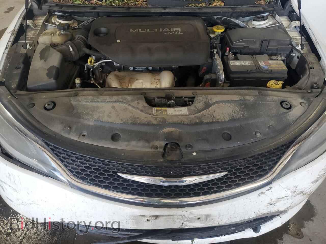 2015 CHRYSLER 200 - VIN: 1C3CCCAB3FN616104 - Фото 11