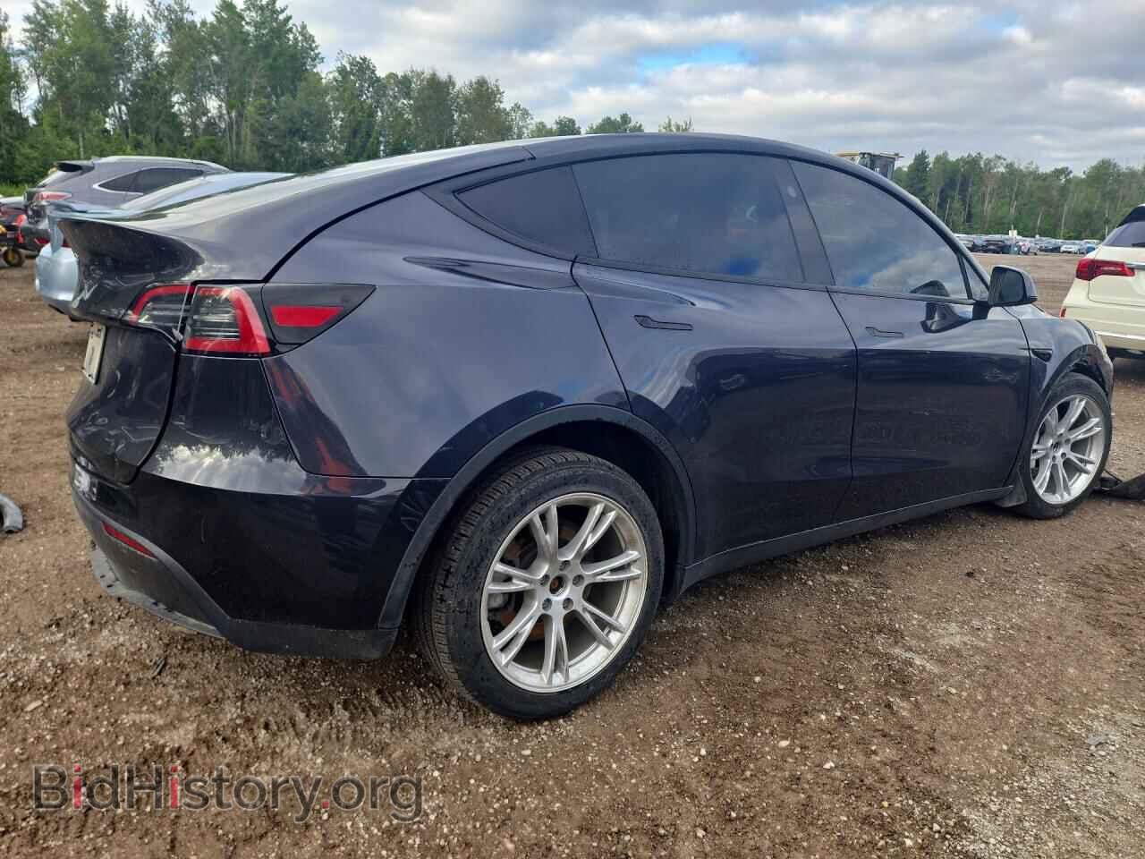 2024 TESLA MODEL Y - VIN: 7SAYGDED3RF078680 - Photo 3