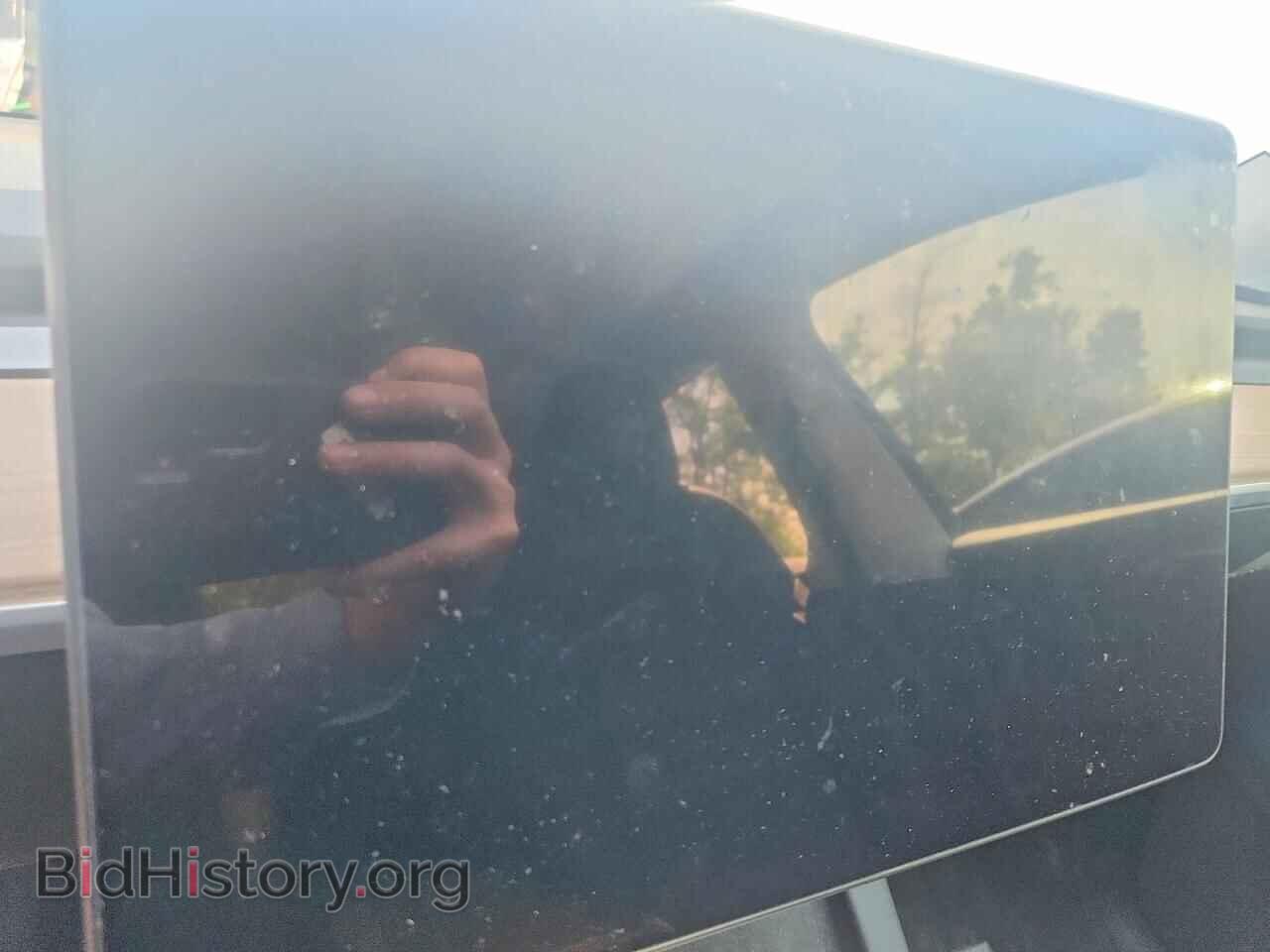 2024 TESLA MODEL Y - VIN: 7SAYGDED3RF078680 - Photo 9