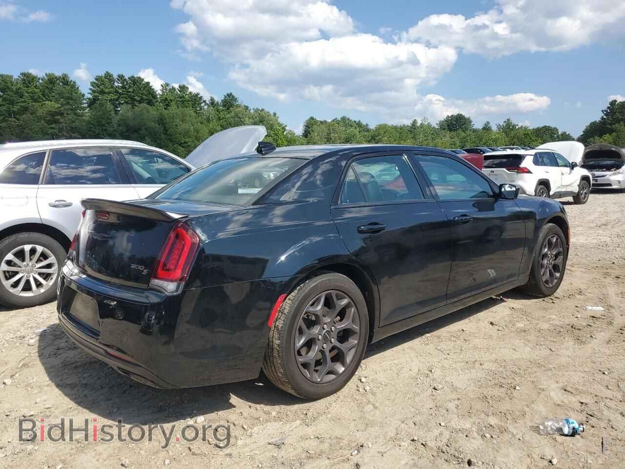 2017 CHRYSLER 300 - VIN: 2C3CCAGG4HH550083 - Фото 3
