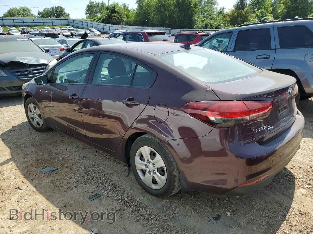 2017 KIA FORTE - VIN: 3KPFK4A77HE067902 - Фото 2