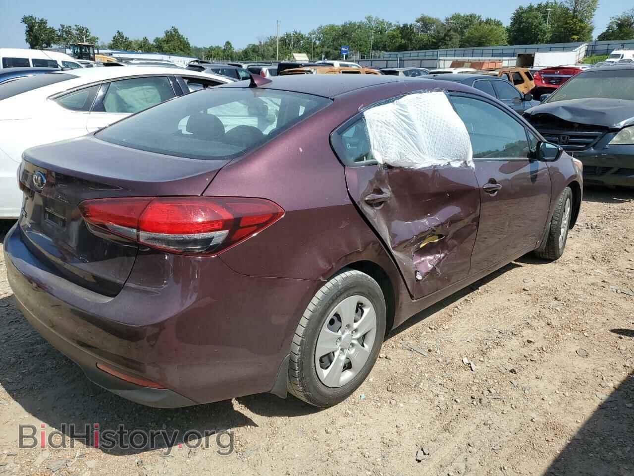 2017 KIA FORTE - VIN: 3KPFK4A77HE067902 - Фото 3