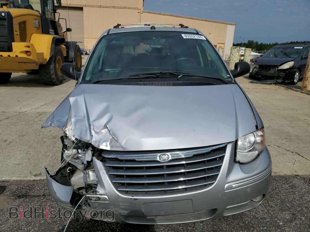 2005 CHRYSLER MINIVAN - VIN: 2C8GP64L45R453681 - Фото 5