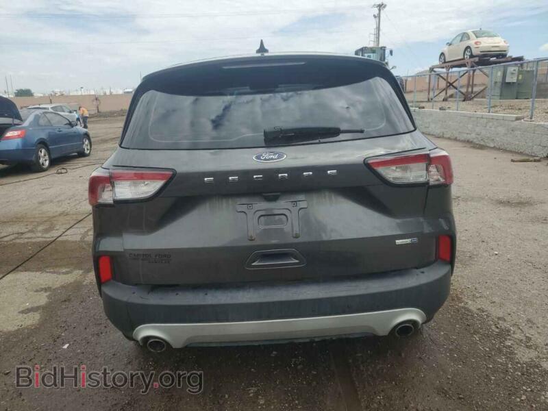 2020 Ford ESCAPE (VIN 1FMCU9F65LUA77439) — фото 6 из 14