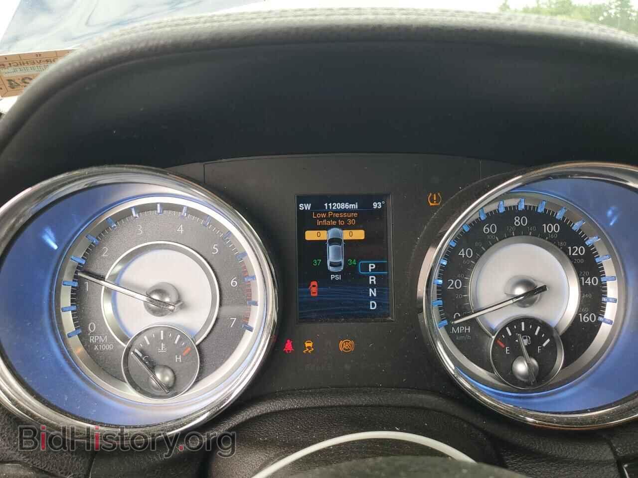 2014 CHRYSLER 300 - VIN: 2C3CCAKT2EH327976 - Фото 9