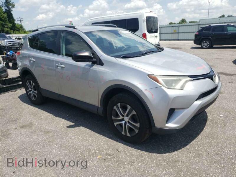 2017 Toyota RAV4 (VIN 2T3BFREV3HW610949) — фото 4 из 13