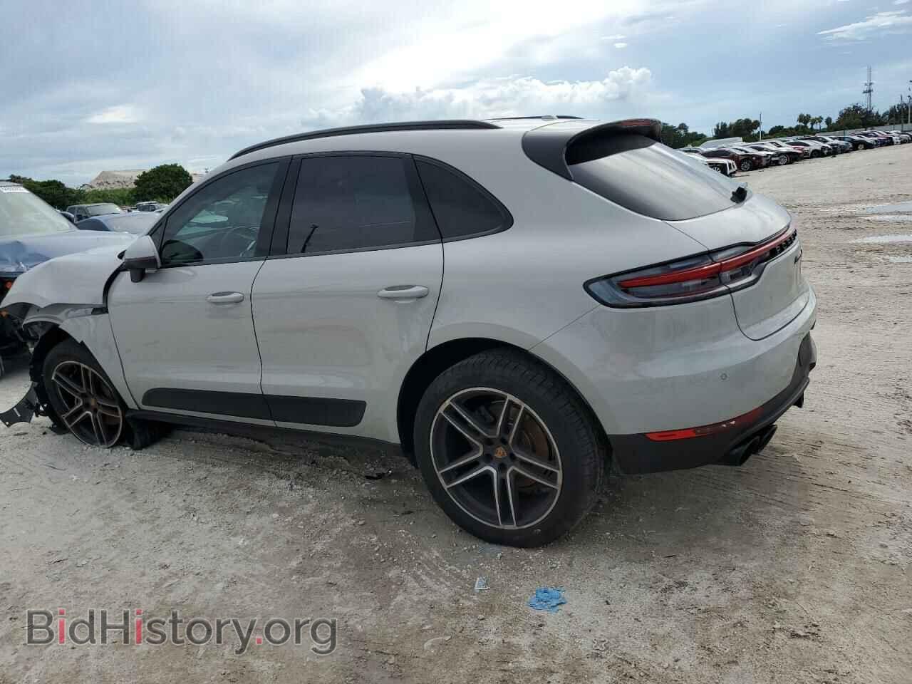 2020 PORSCHE MACAN - VIN: WP1AB2A50LLB30558 - Фото 2