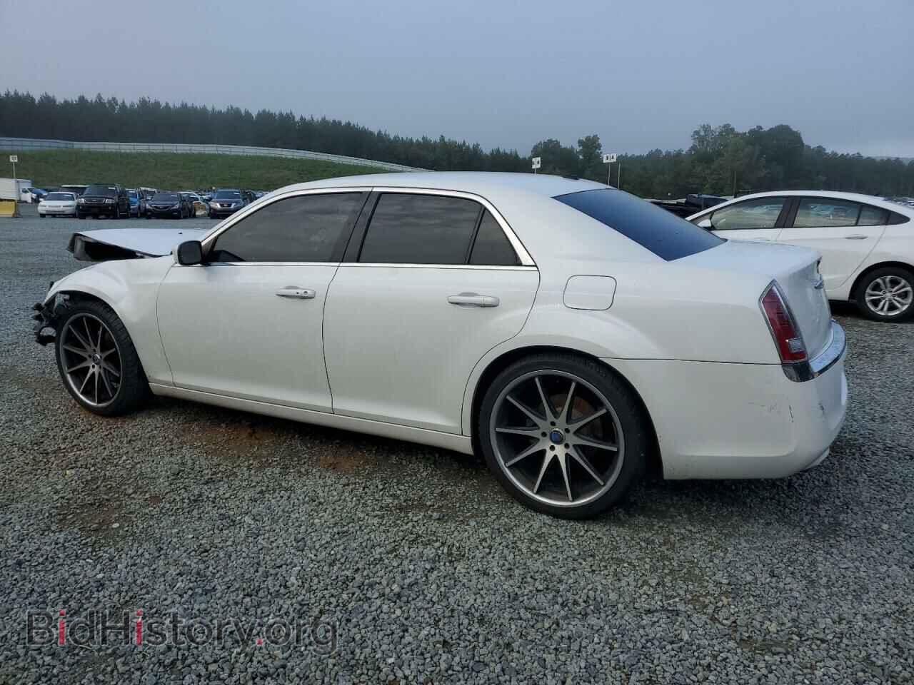 2014 CHRYSLER 300 - VIN: 2C3CCAAG2EH276371 - Фото 2