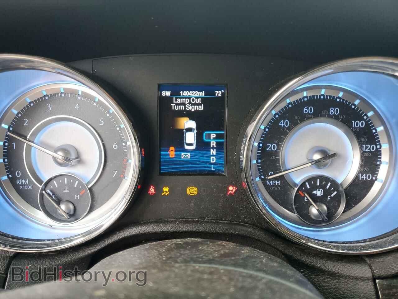 2014 CHRYSLER 300 - VIN: 2C3CCAAG2EH276371 - Фото 9