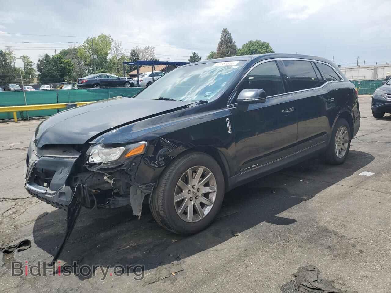 Photo 2LMHJ5NK9HBL00749 - LINCOLN MKT 2017