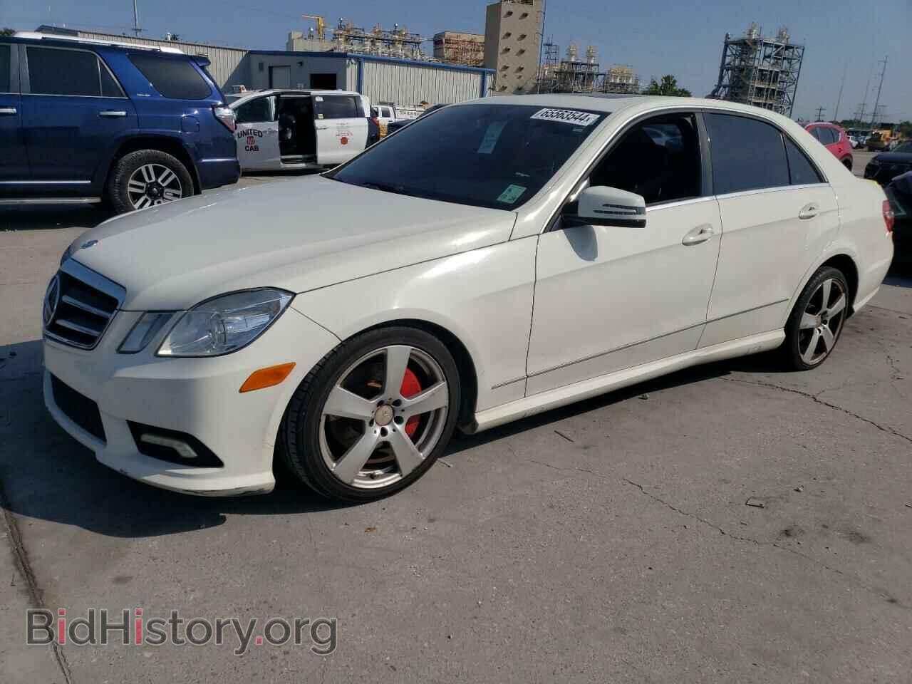 Фотография WDDHF5GB2BA388728 - MERCEDES-BENZ E-CLASS 2011