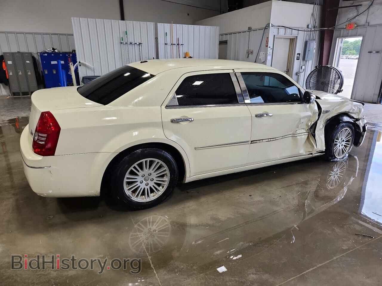 2010 CHRYSLER 300 - VIN: 2C3CA5CV4AH209533 - Фото 3