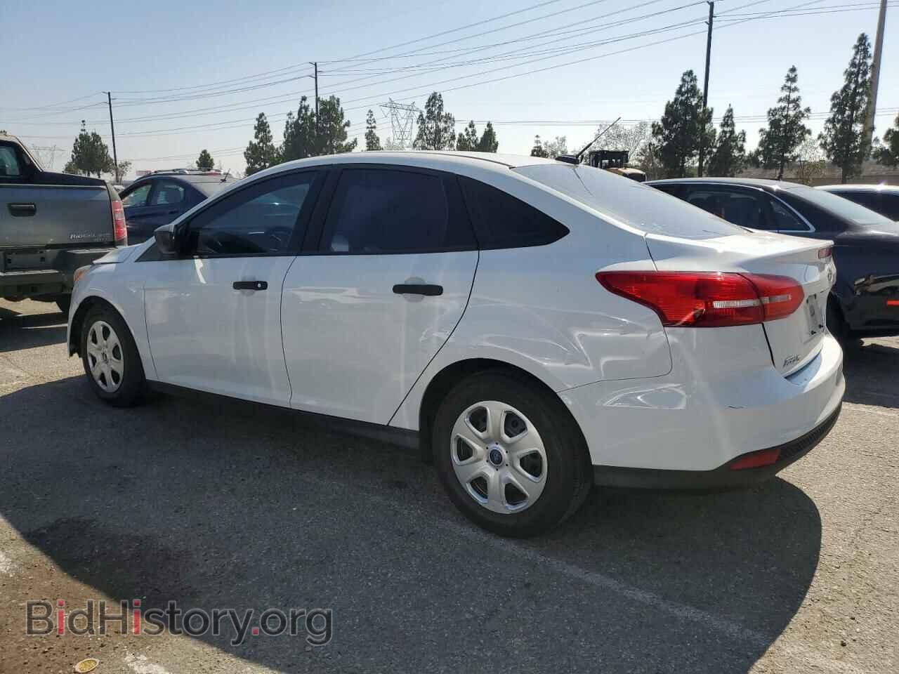 2018 FORD FOCUS - VIN: 1FADP3E20JL303987 - Фото 2