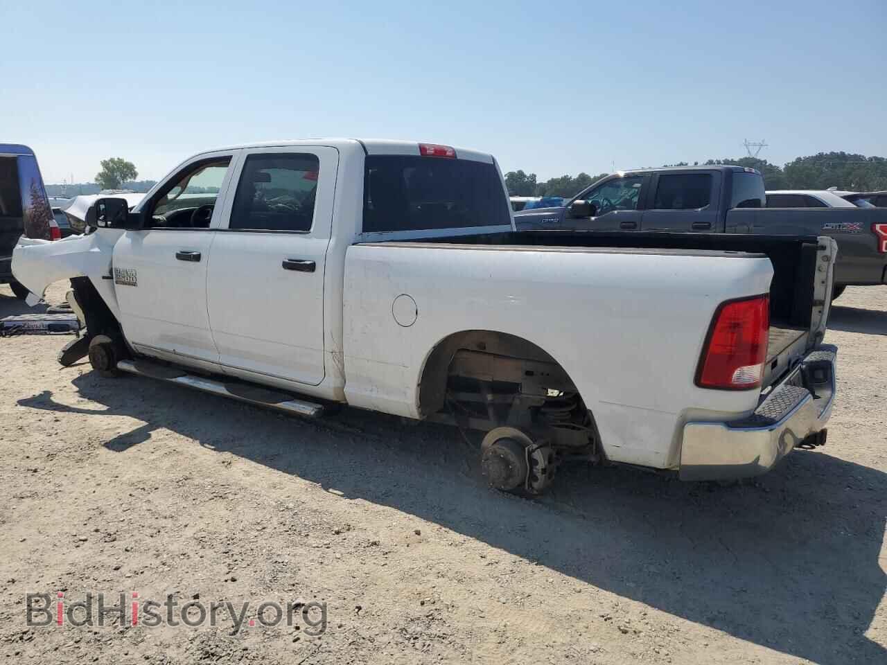 2014 RAM All Models - VIN: 3C6UR5CL4EG320698 - Фото 2