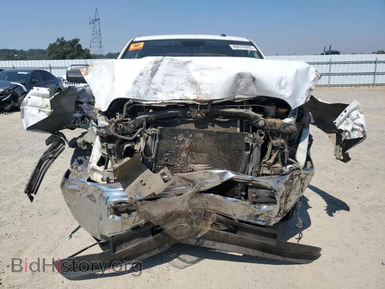 2014 RAM All Models - VIN: 3C6UR5CL4EG320698 - Фото 5