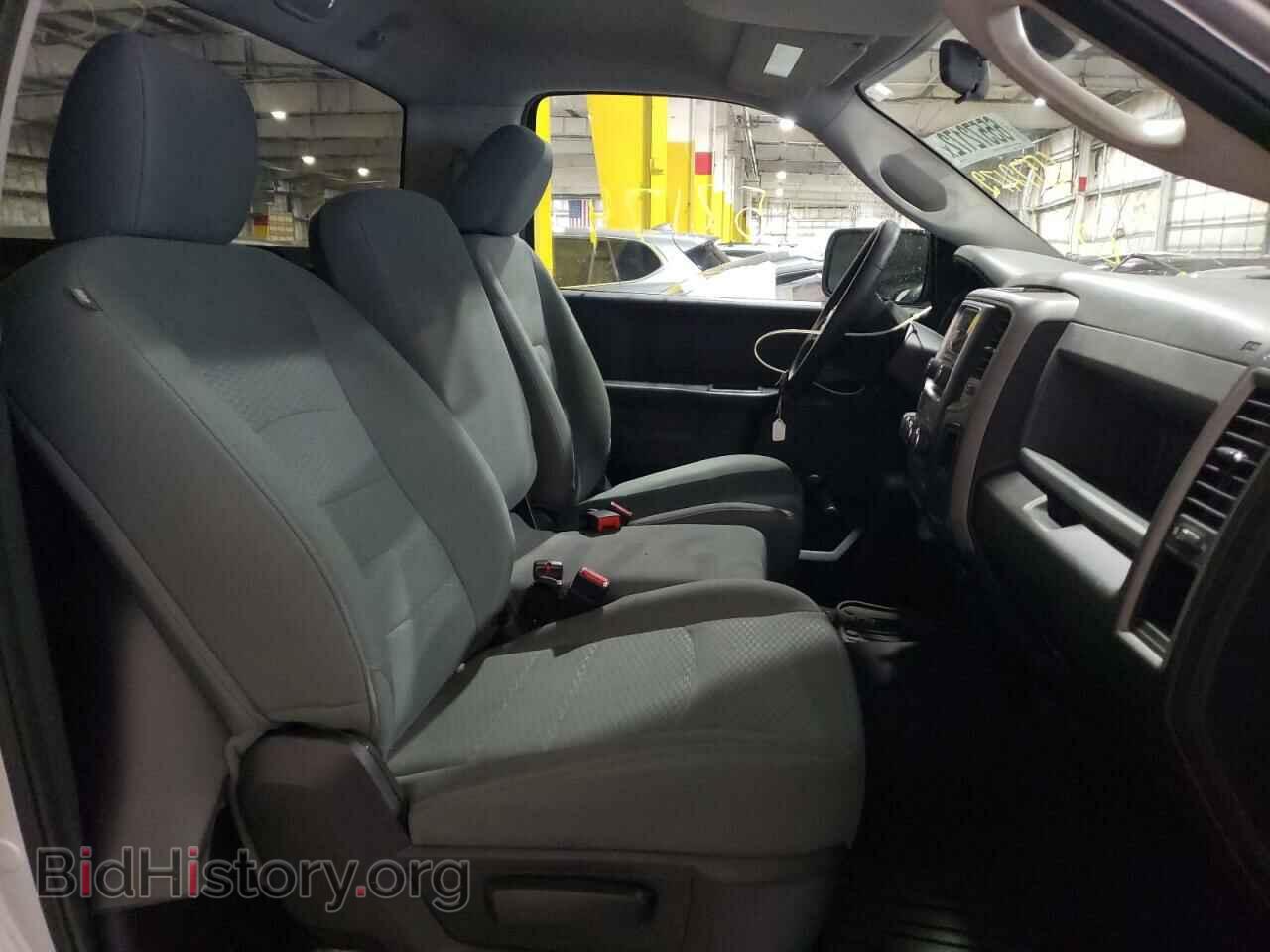 2017 RAM 1500 - VIN: 3C6JR6AG0HG573570 - Фото 5