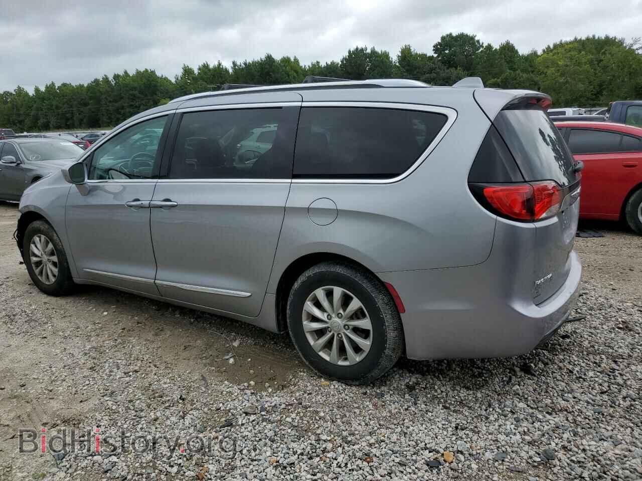 2019 CHRYSLER PACIFICA - VIN: 2C4RC1BG4KR625251 - Фото 2