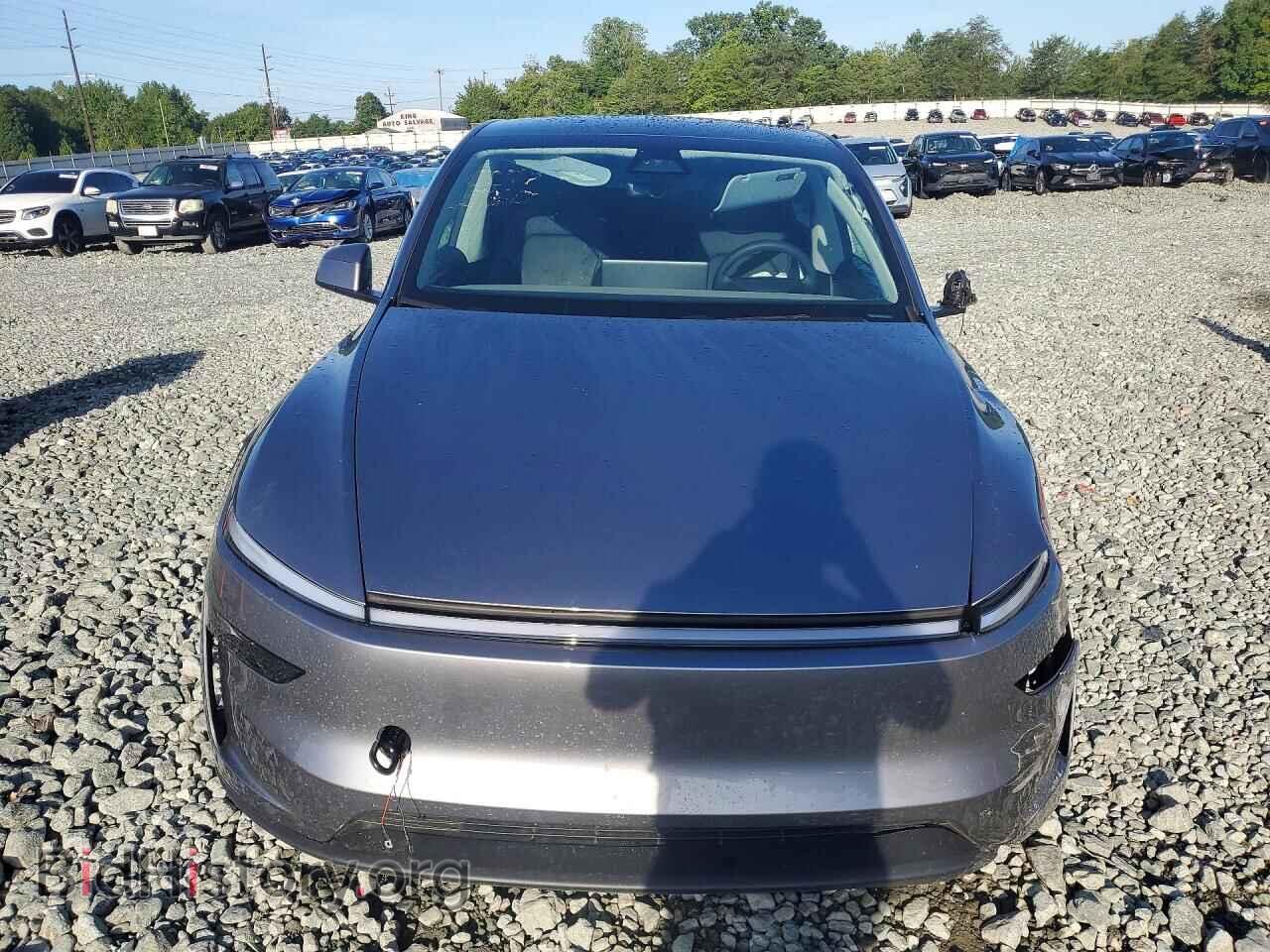 2026 TESLA MODEL Y - VIN: 7SAYGDED2TF549127 - Photo 5
