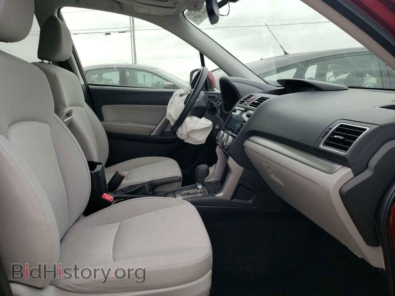 2016 SUBARU FORESTER - VIN: JF2SJAFC7GH420011 - Фото 5