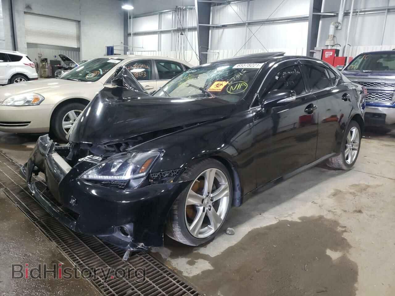 2011 LEXUS IS - VIN: JTHBF5C25B5129910 - Фото 2