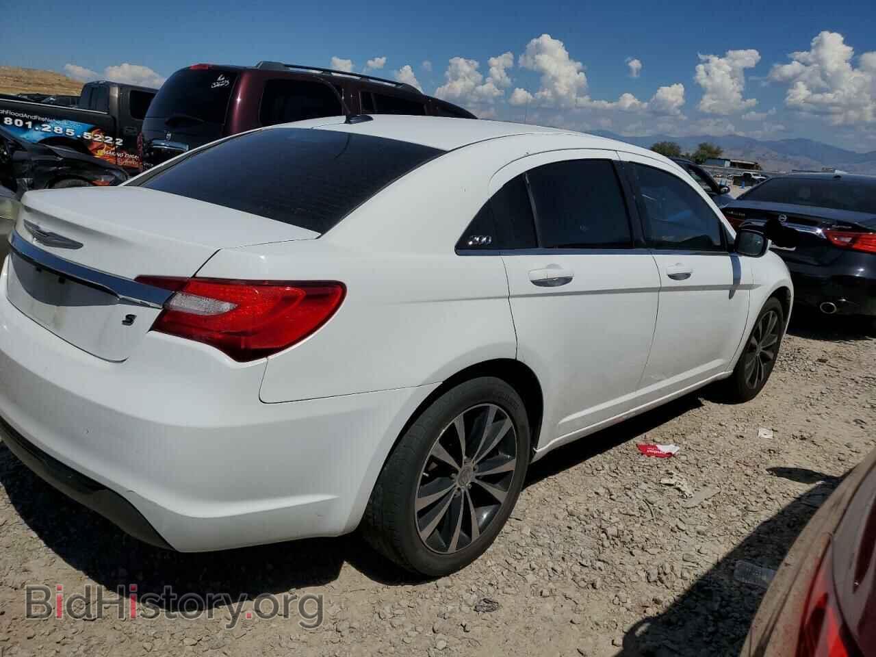 2013 CHRYSLER 200 - VIN: 1C3CCBBB2DN505100 - Фото 3