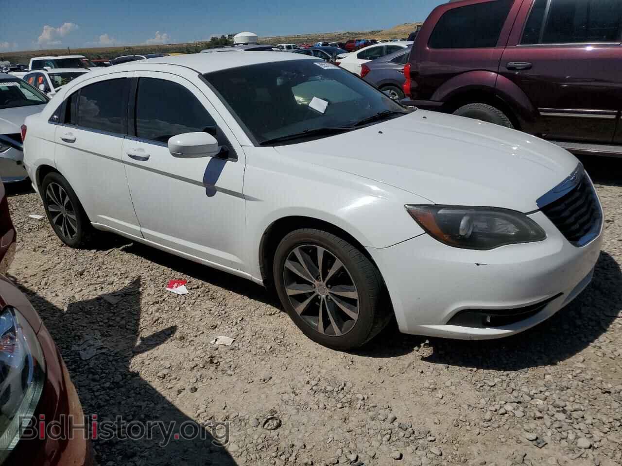 2013 CHRYSLER 200 - VIN: 1C3CCBBB2DN505100 - Фото 4