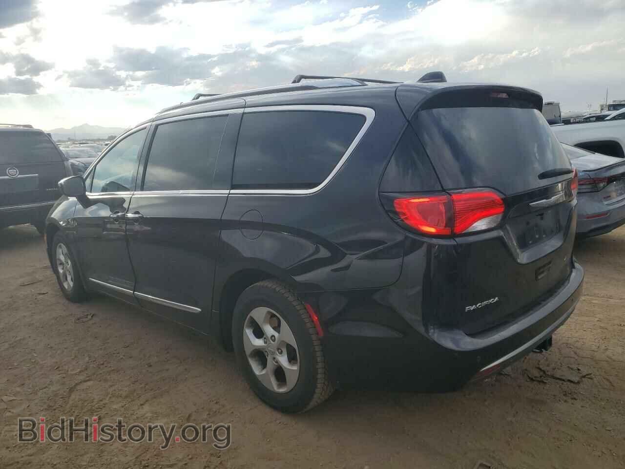 2017 CHRYSLER PACIFICA - VIN: 2C4RC1EG4HR644385 - Photo 2