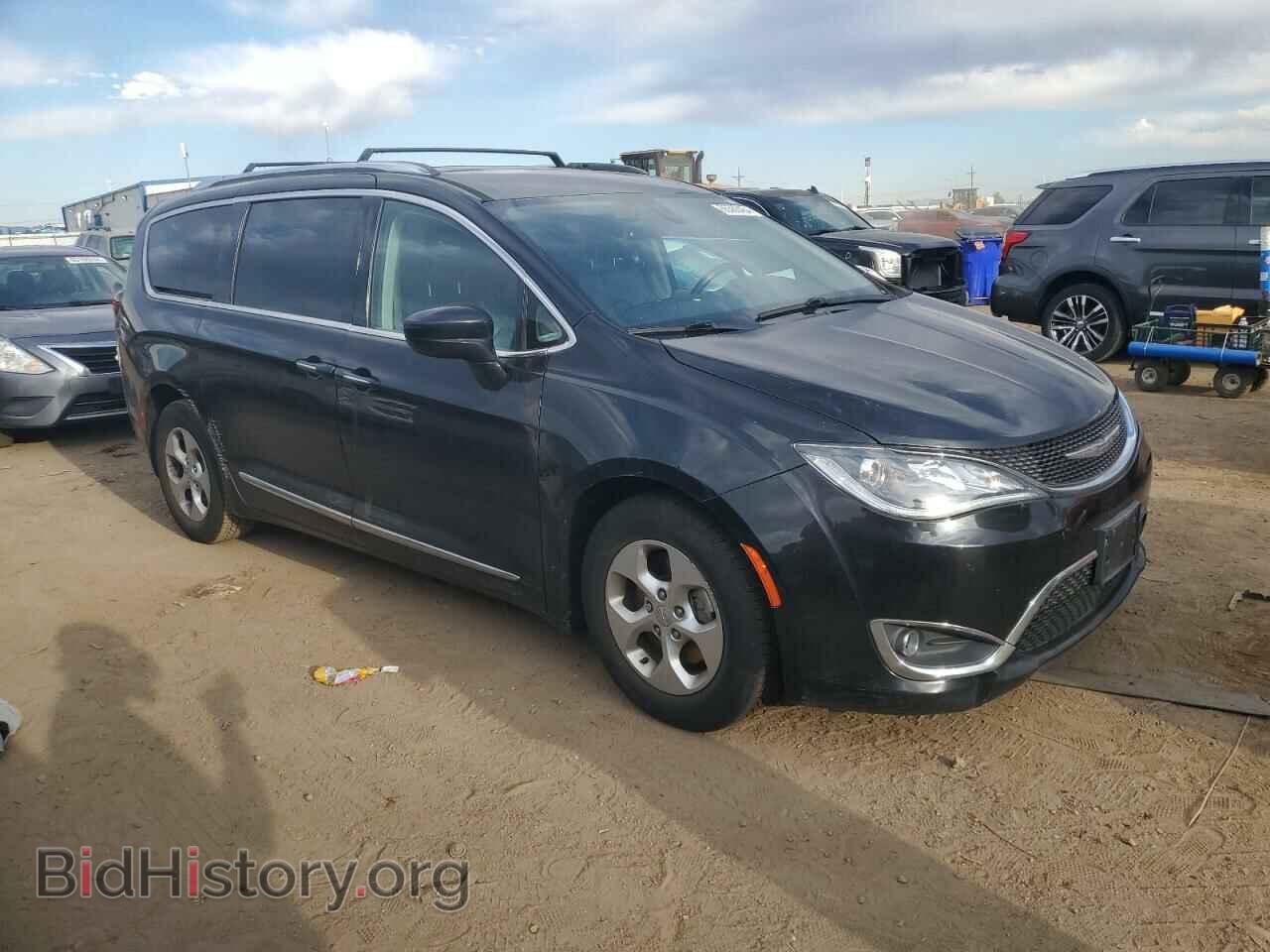 2017 CHRYSLER PACIFICA - VIN: 2C4RC1EG4HR644385 - Photo 4