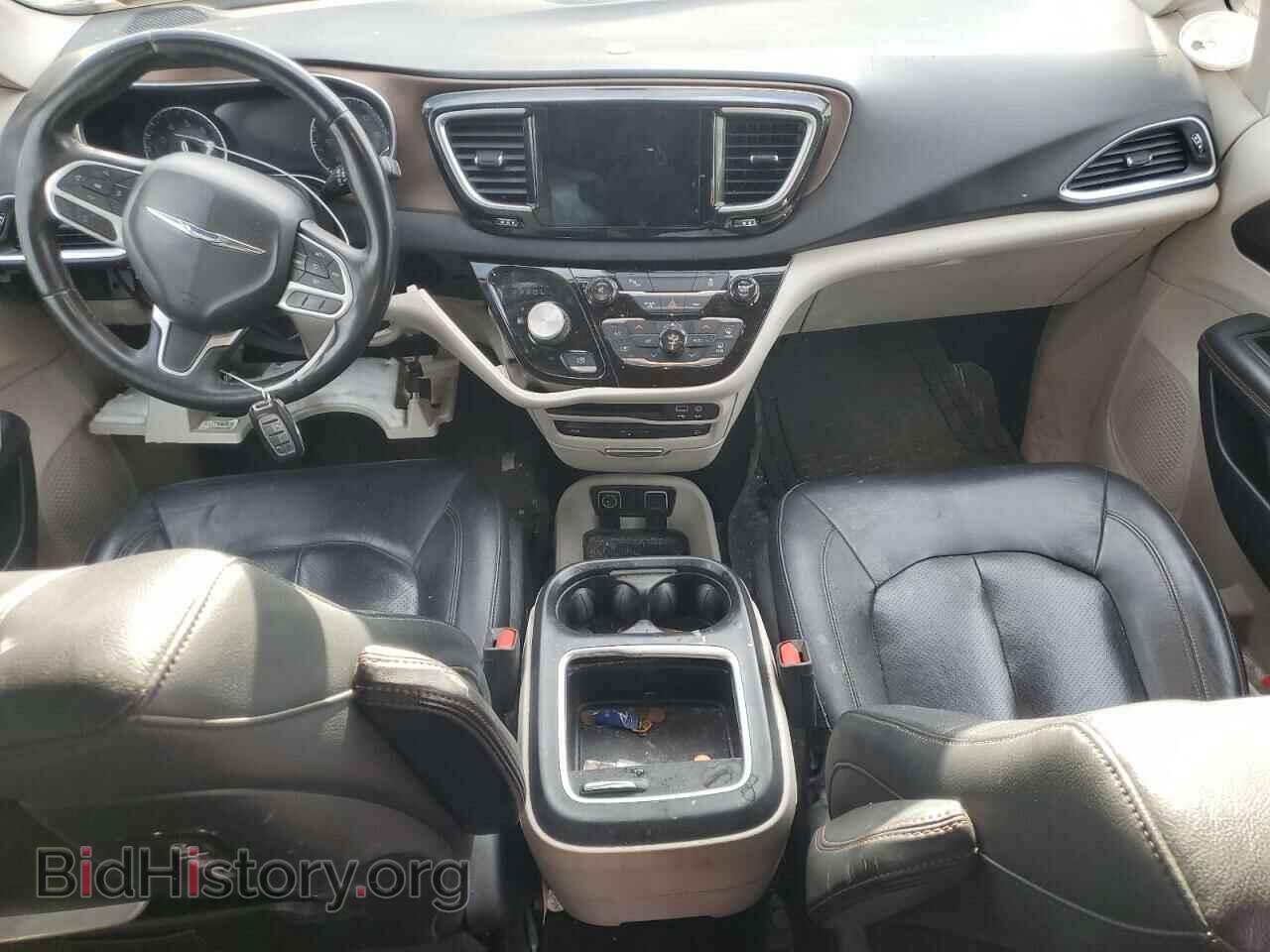 2017 CHRYSLER PACIFICA - VIN: 2C4RC1EG4HR644385 - Photo 8