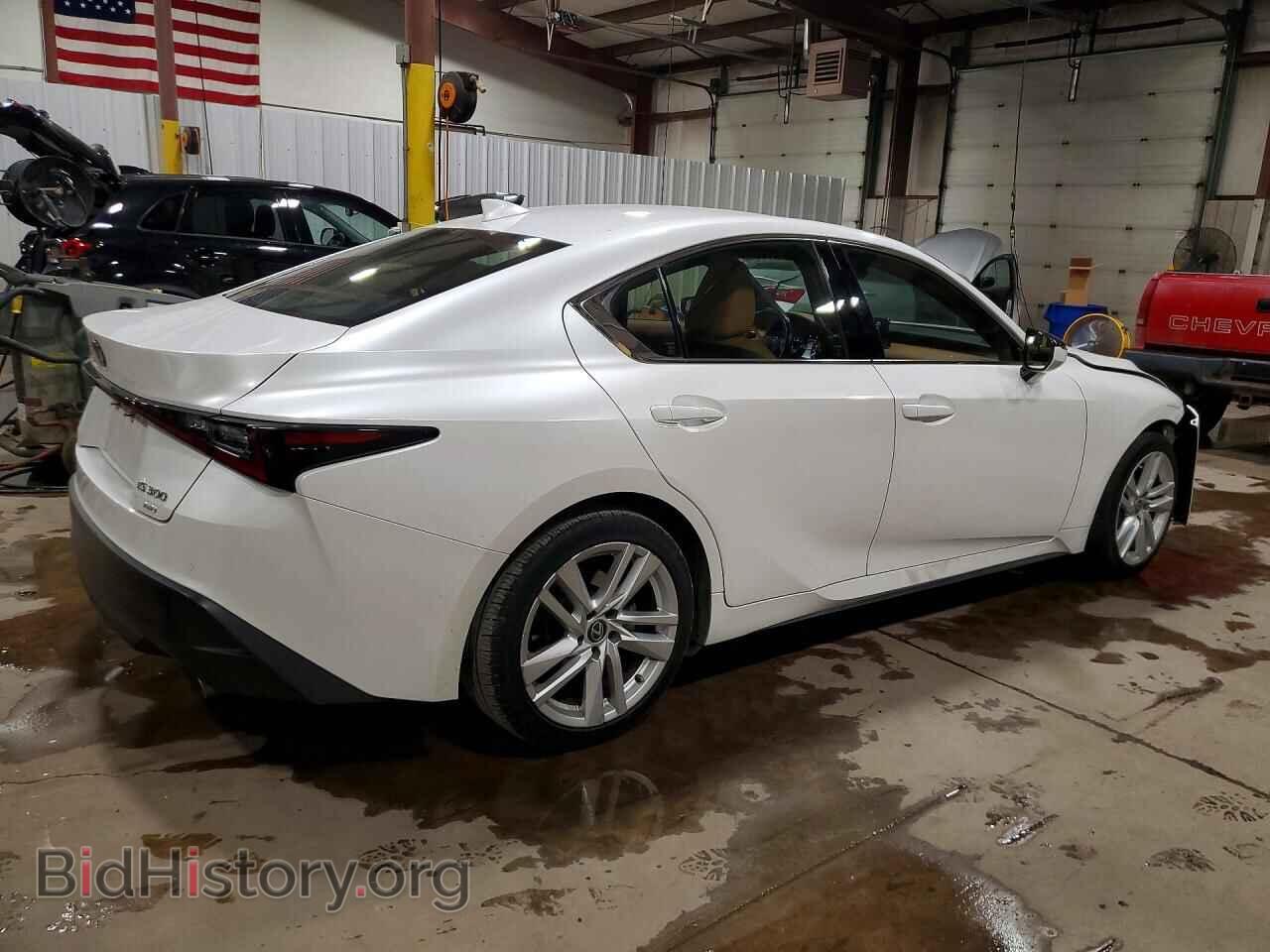 2021 LEXUS IS - VIN: JTHC81F29M5046230 - Photo 3