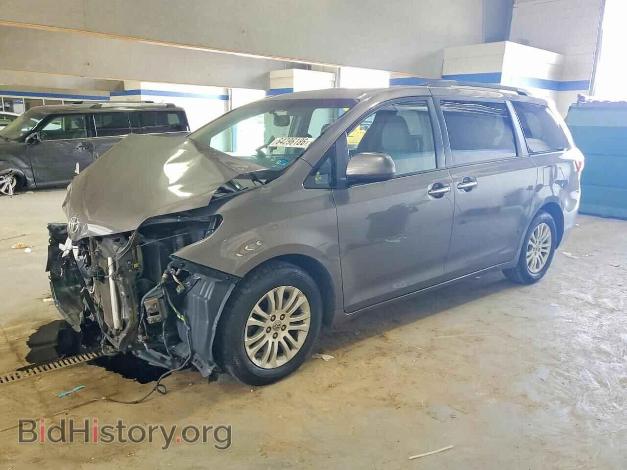 Фотография 5TDYZ3DC2HS807126 - TOYOTA SIENNA 2017