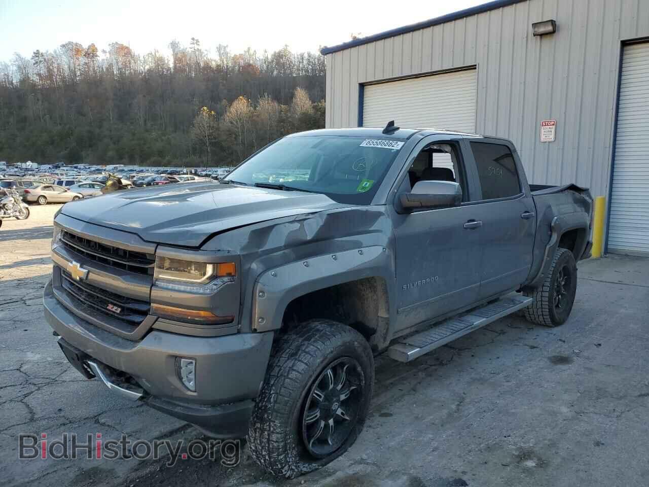 2017 CHEVROLET SILVERADO - VIN: 3GCUKREC5HG359063 - Фото 2