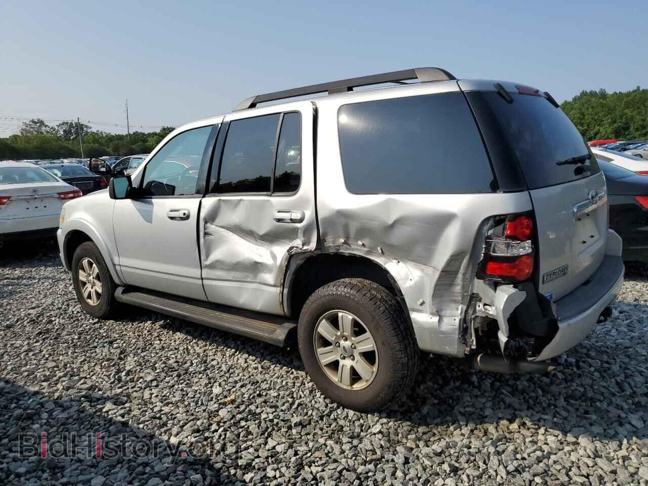 2010 FORD EXPLORER - VIN: 1FMEU7DE9AUA58428 - Фото 2
