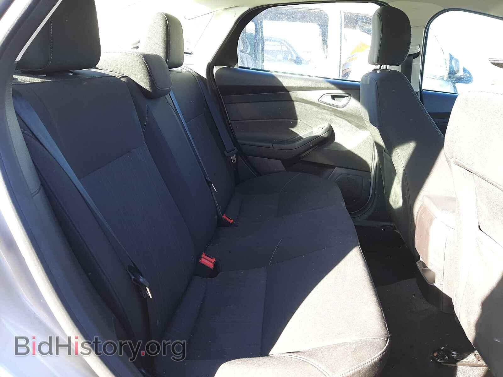 2017 FORD FOCUS - VIN: 1FADP3F2XHL271624 - Фото 6